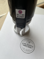 Antspaudas su logotipu