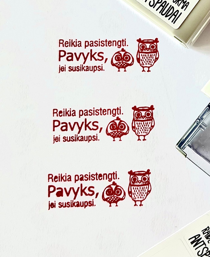 Antspaudai mokytojams raidė ir forma rforma.lt &#8211; Raidė ir forma, antspaudų gamyba, antspaudai  mokytojams, antspaudų gamyba Kaune, antspaudas,  Colop, Trodat, Modico,  vardo  kortelės darbuotojams,  vizitinės kortelės, antspaudu gamyba Antspaudai mokytojams 1